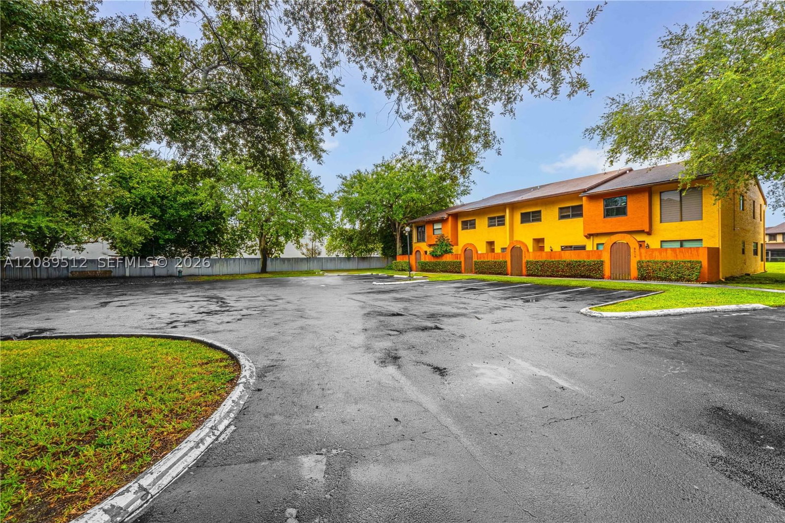 Real estate property located at 9014 45th Ct, Broward, Springtree Lakes, Sunrise, FL