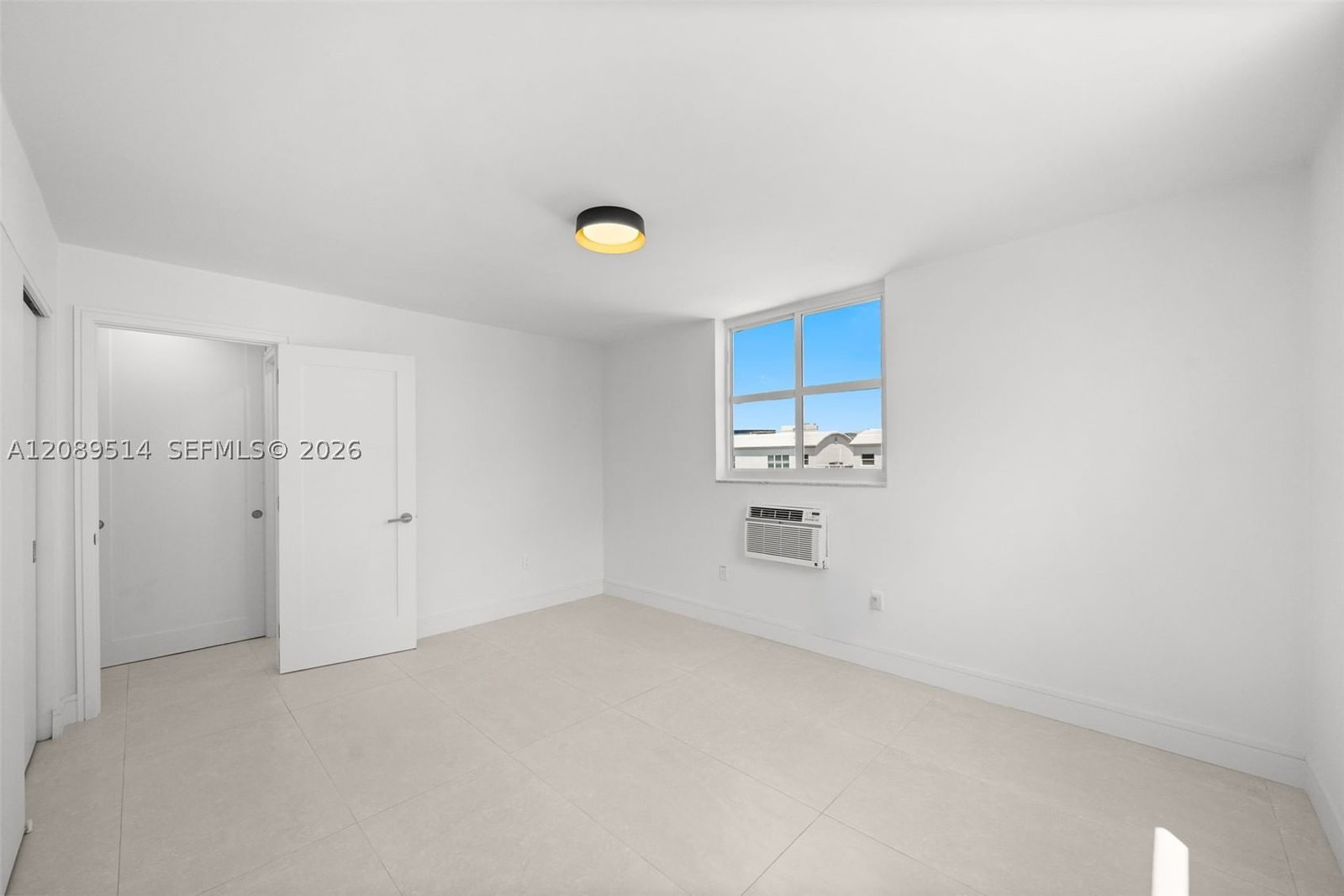 Real estate property located at 335 Collins Ave #407, Miami-dade, Collins View Condo, Miami Beach, FL