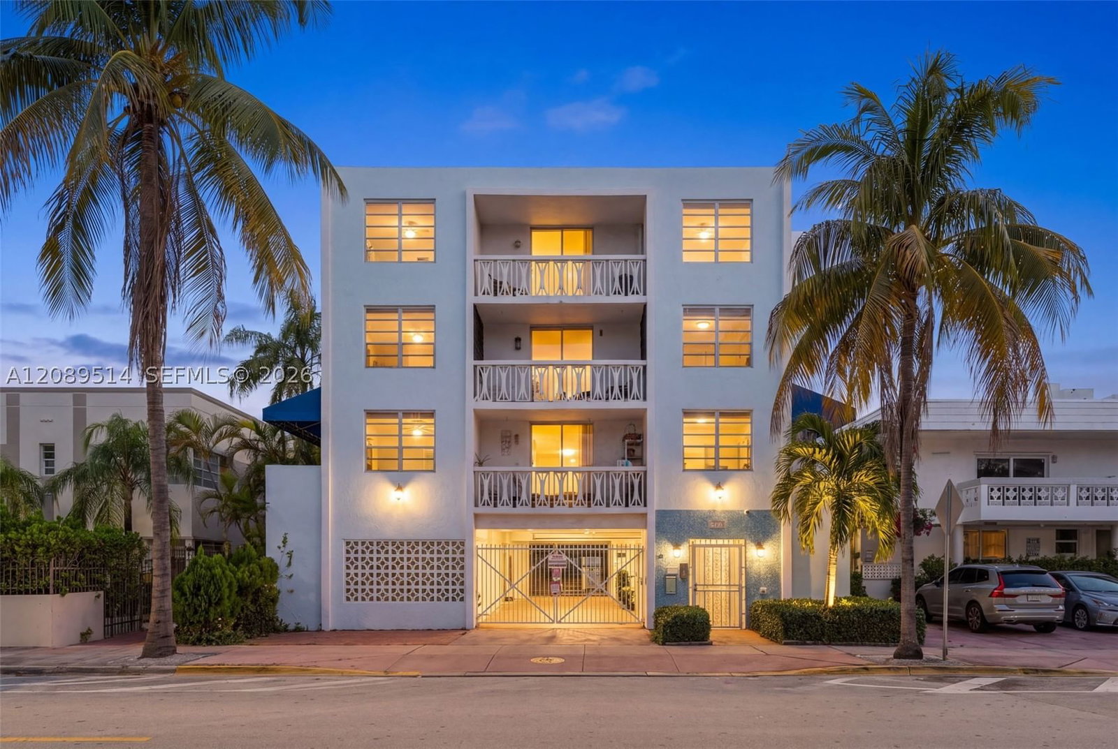 Real estate property located at 335 Collins Ave #407, Miami-dade, Collins View Condo, Miami Beach, FL