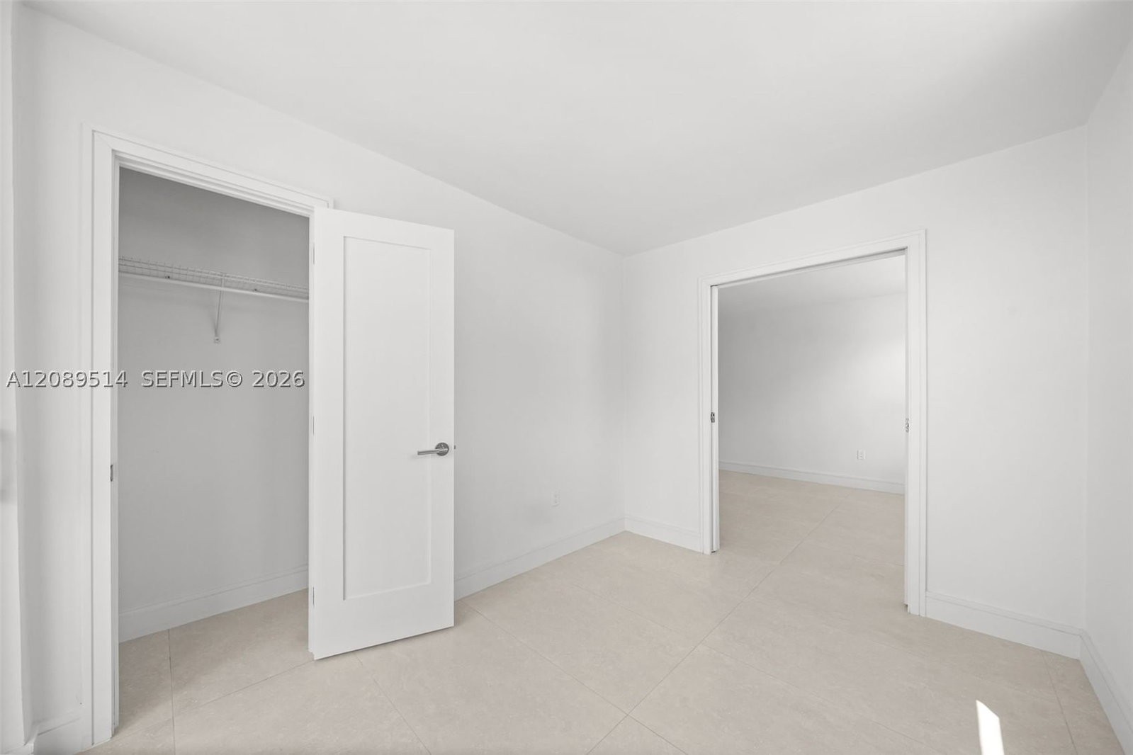 Real estate property located at 335 Collins Ave #407, Miami-dade, Collins View Condo, Miami Beach, FL