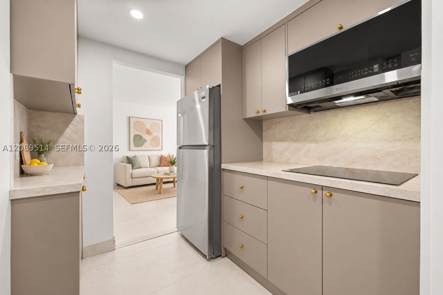 Real estate property located at 335 Collins Ave #407, Miami-dade, Collins View Condo, Miami Beach, FL