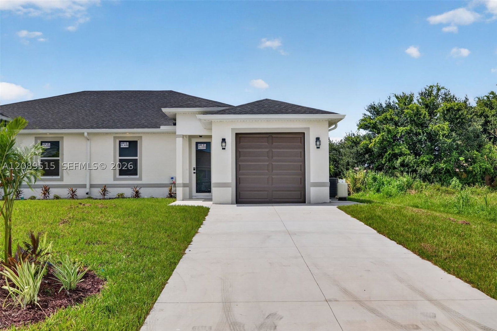 Real estate property located at 1136/1138 GILBERT AVE, Lee, Lehigh Estates, Unit 7, Lehigh Acres, FL