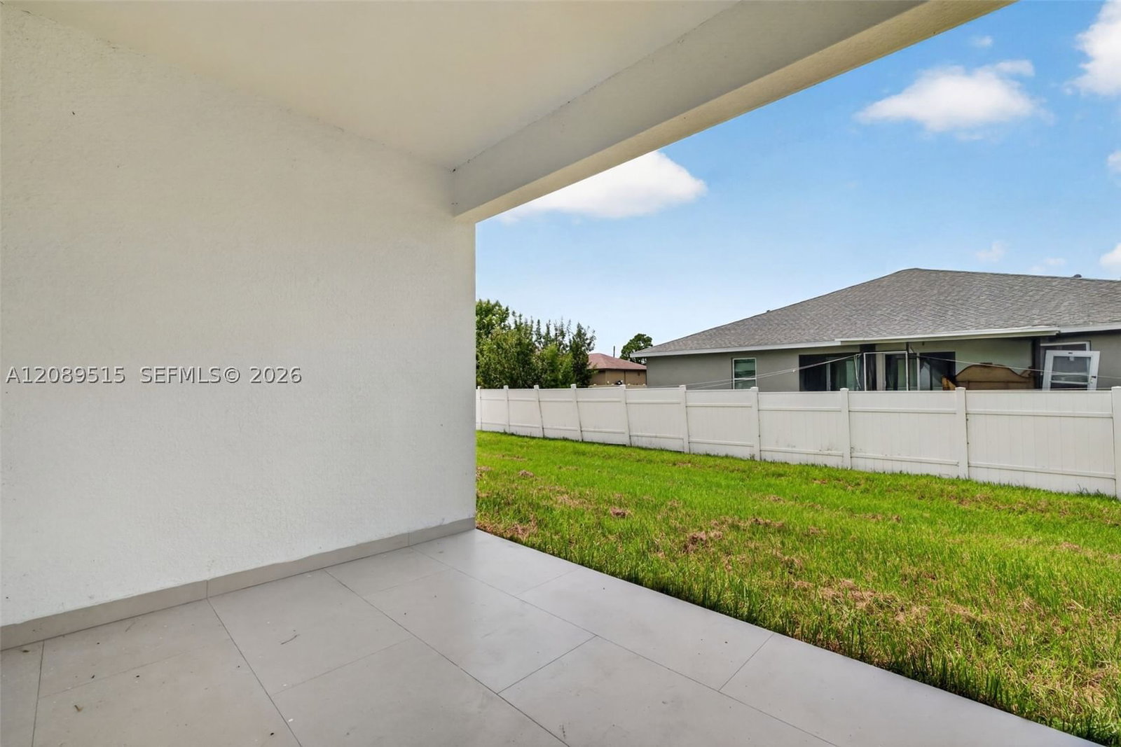 Real estate property located at 1136/1138 GILBERT AVE, Lee, Lehigh Estates, Unit 7, Lehigh Acres, FL