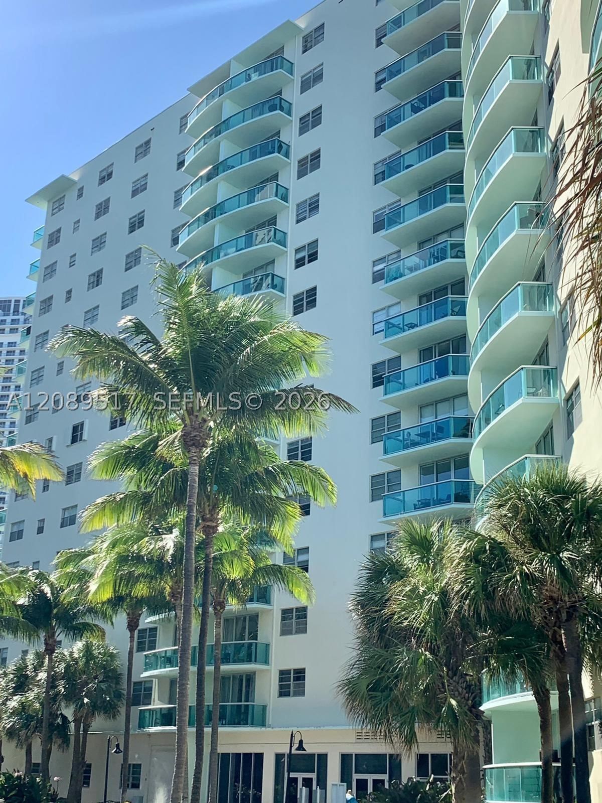 Real estate property located at 3901 Ocean Dr #10W, Broward, Tides On Hollywood Beach, Hollywood, FL