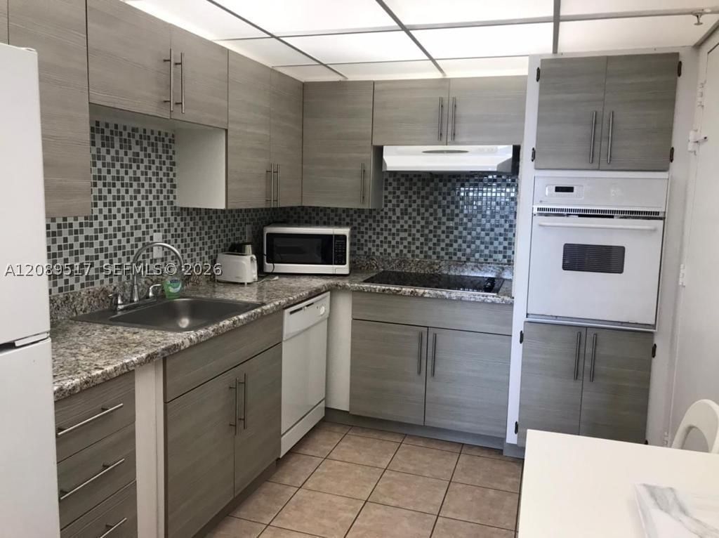 Real estate property located at 3901 Ocean Dr #10W, Broward, Tides On Hollywood Beach, Hollywood, FL