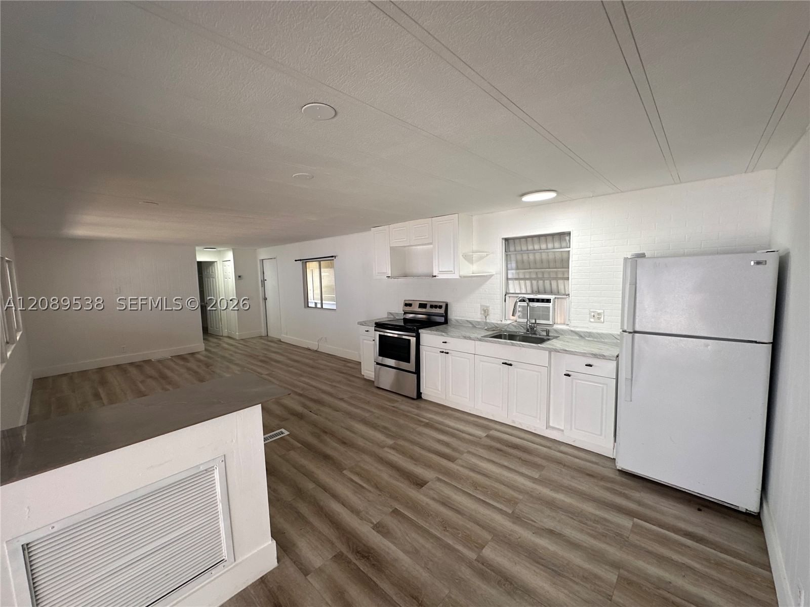 Real estate property located at 2957 54th St, Broward, Ravenswood Estates & Mari, Dania Beach, FL
