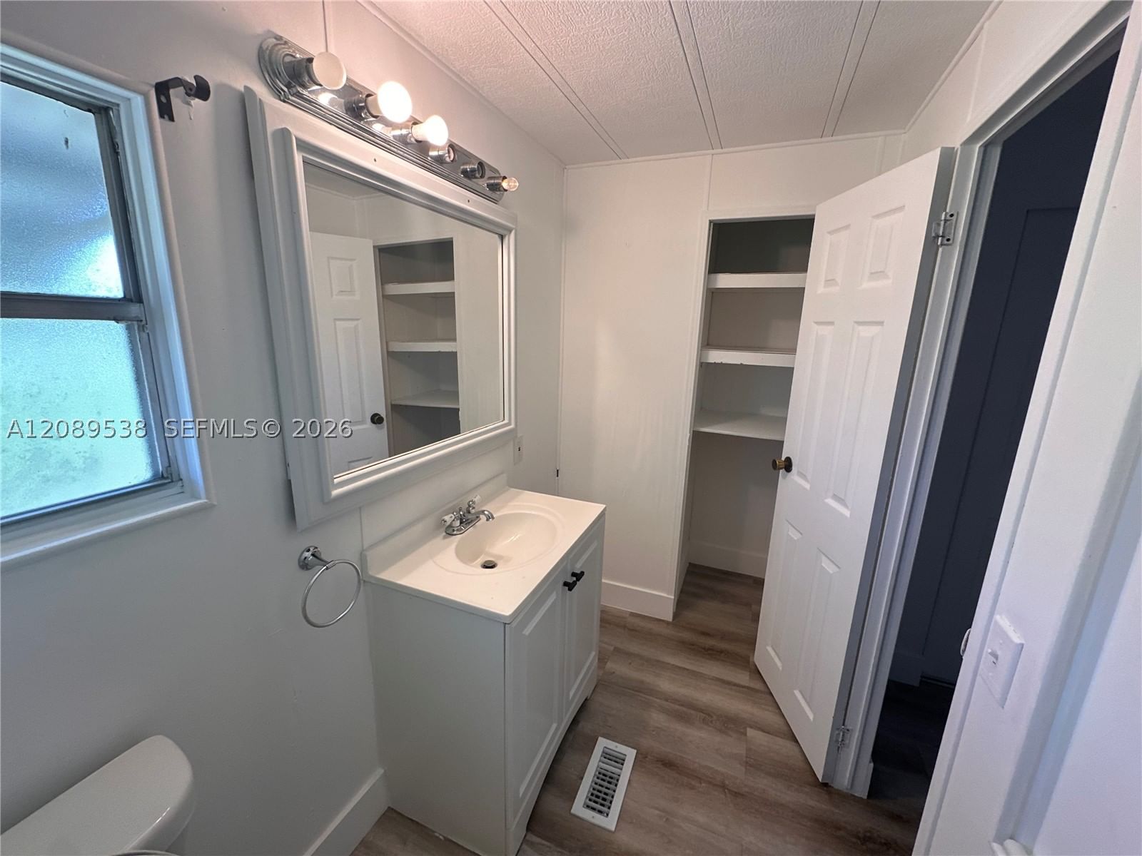 Real estate property located at 2957 54th St, Broward, Ravenswood Estates & Mari, Dania Beach, FL