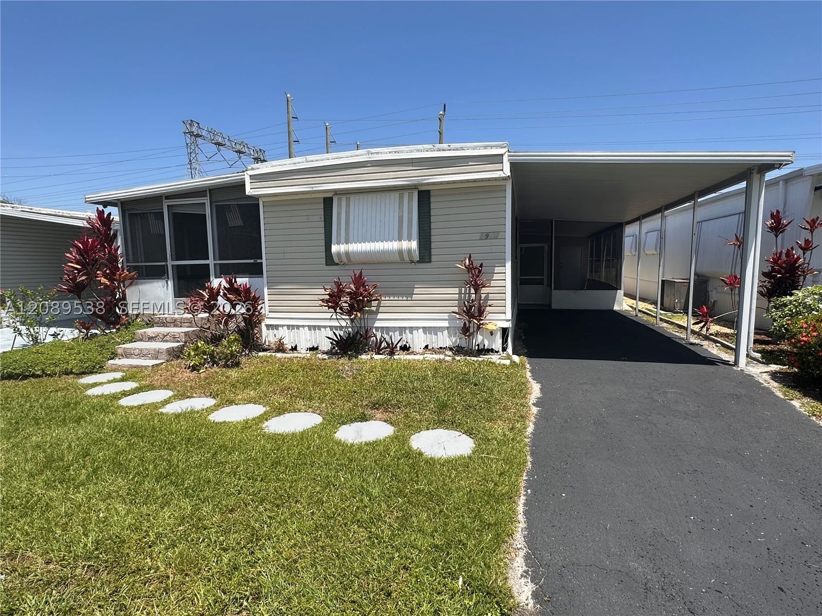 Real estate property located at 2957 54th St, Broward, Ravenswood Estates & Mari, Dania Beach, FL
