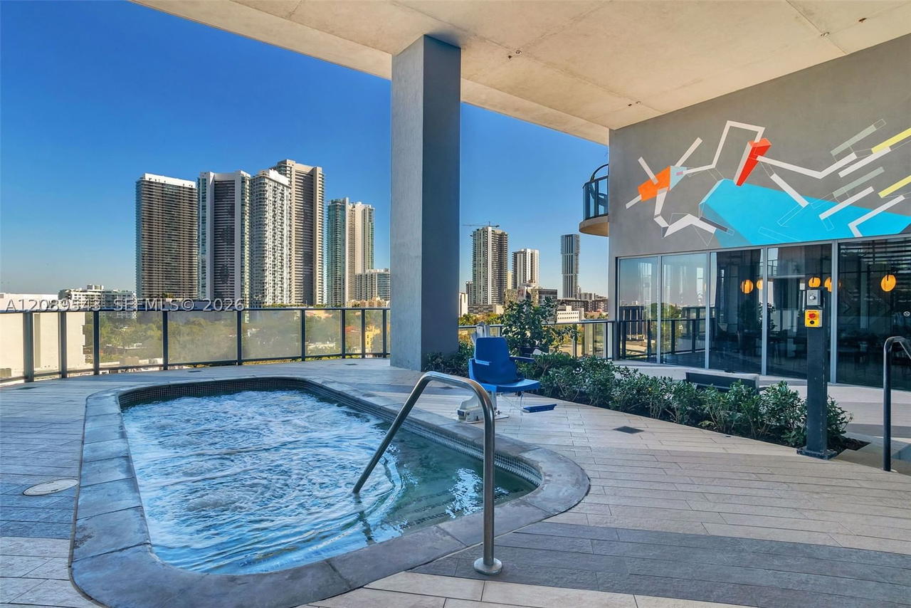Real estate property located at 121 34th St #905, Miami-dade, 3401 Midtown Condo, Miami, FL