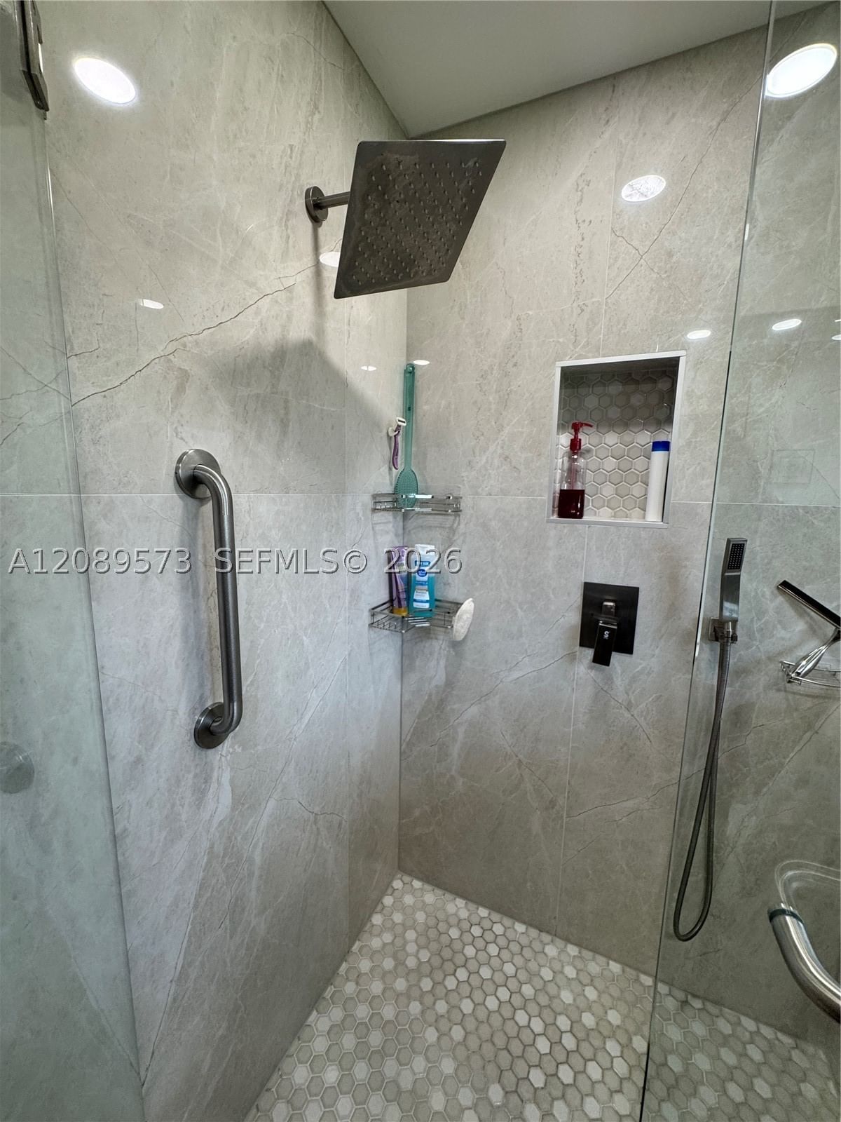 Real estate property located at 7190 Tropical Way, Broward, Hawthorne Village Inc Con, Plantation, FL