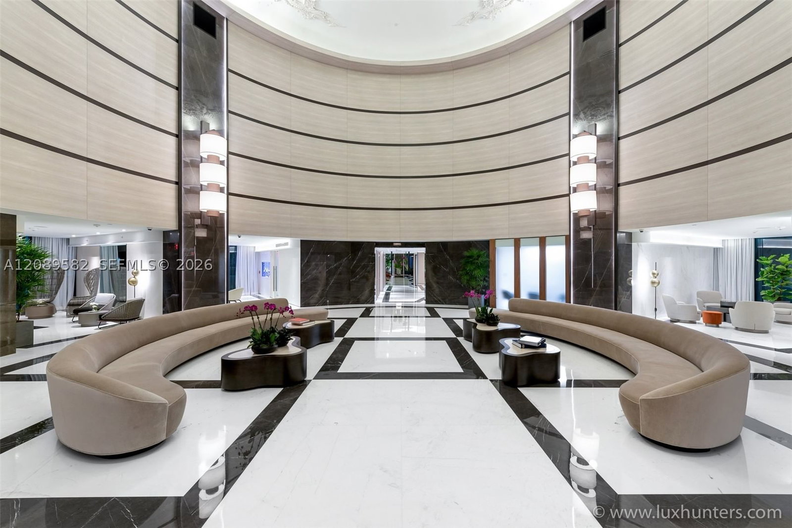 Real estate property located at 300 Pointe Dr #809, Miami-dade, Portofino Tower Condo, Miami Beach, FL