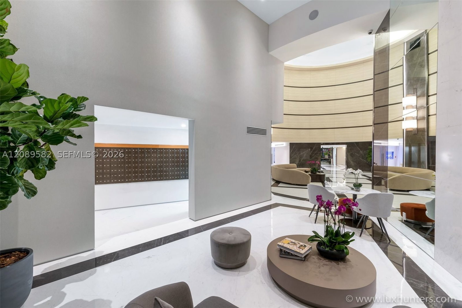 Real estate property located at 300 Pointe Dr #809, Miami-dade, Portofino Tower Condo, Miami Beach, FL