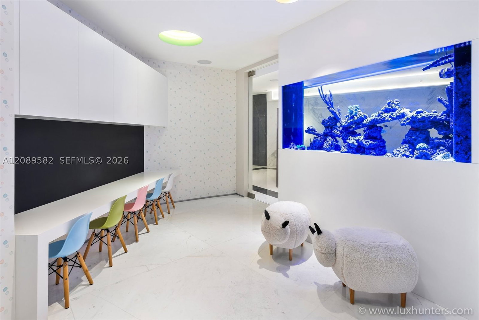 Real estate property located at 300 Pointe Dr #809, Miami-dade, Portofino Tower Condo, Miami Beach, FL