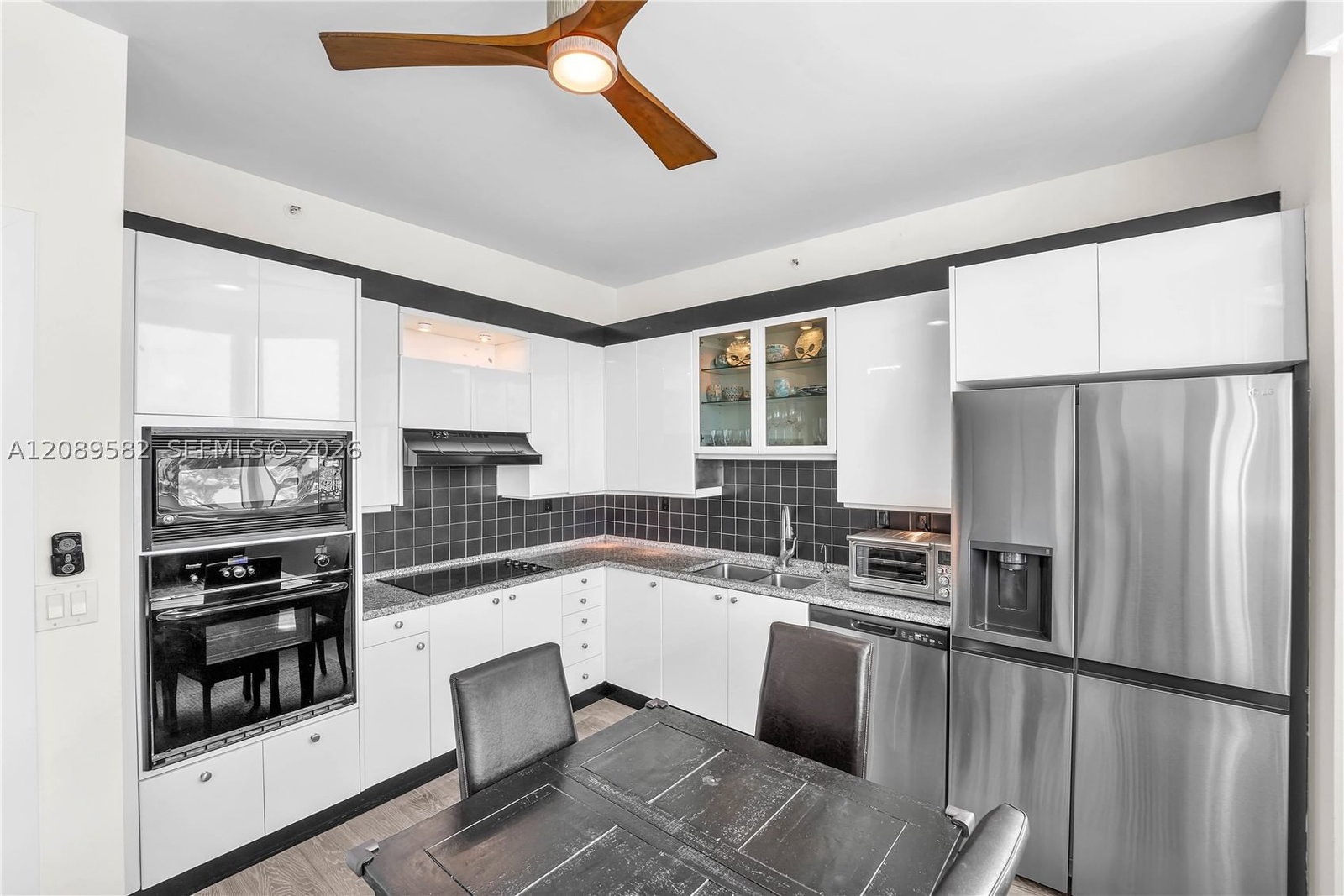 Real estate property located at 300 Pointe Dr #809, Miami-dade, Portofino Tower Condo, Miami Beach, FL