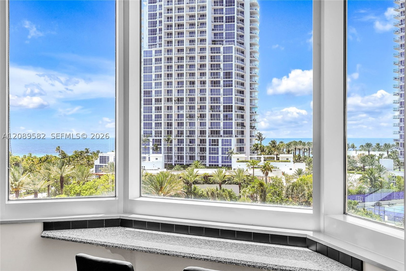 Real estate property located at 300 Pointe Dr #809, Miami-dade, Portofino Tower Condo, Miami Beach, FL