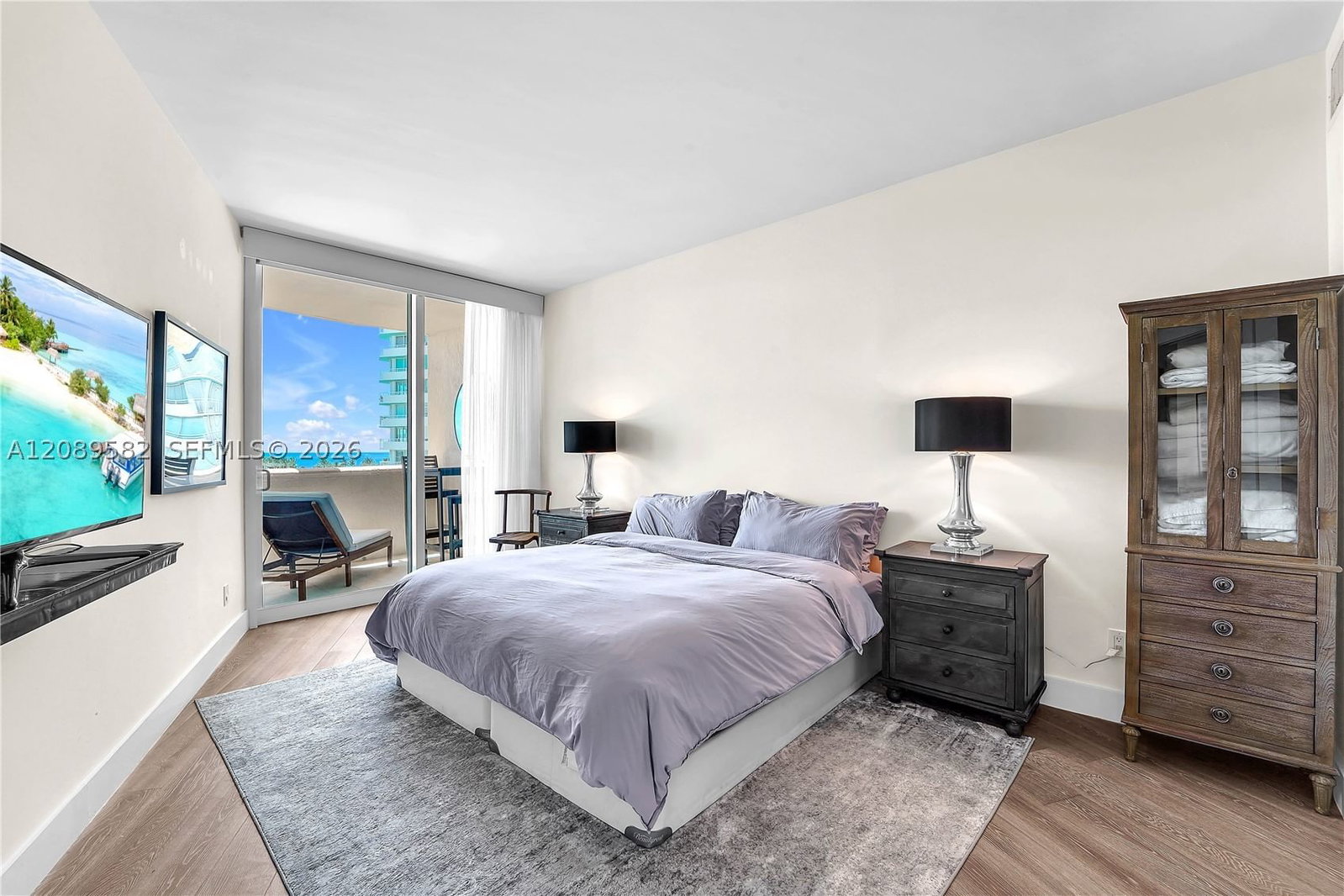 Real estate property located at 300 Pointe Dr #809, Miami-dade, Portofino Tower Condo, Miami Beach, FL