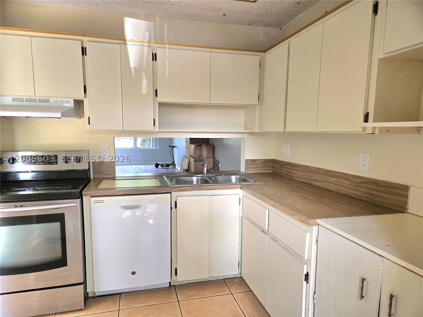 Real estate property located at 842 Banks #842, Broward, Lakewood East Sec 1, Coconut Creek, FL