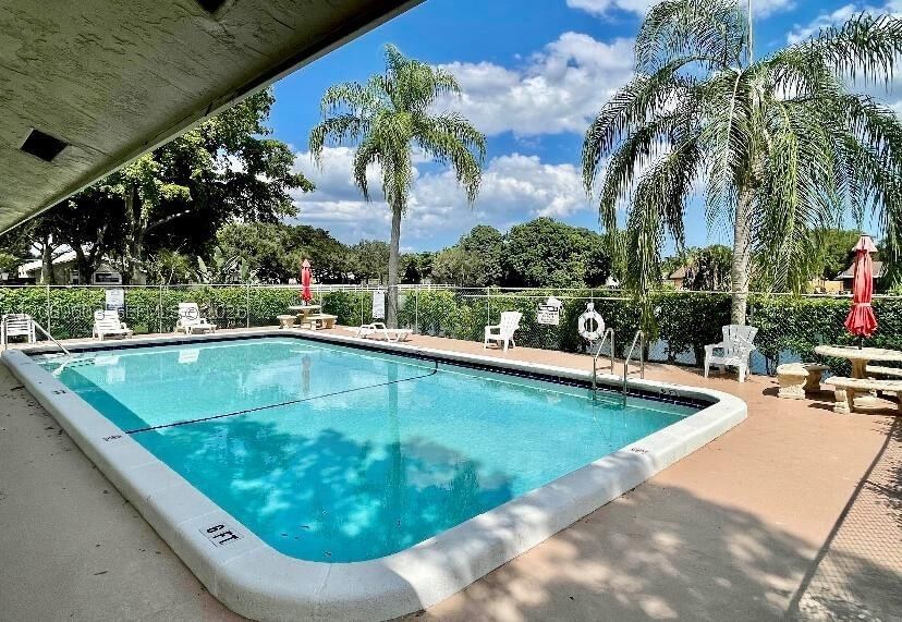 Real estate property located at 842 Banks #842, Broward, Lakewood East Sec 1, Coconut Creek, FL