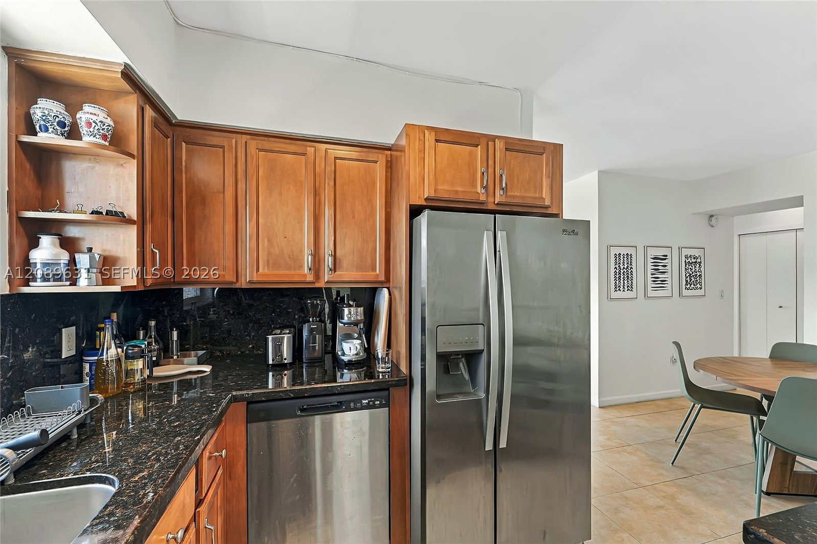 Real estate property located at 1420 Pennsylvania Ave #403, Miami-dade, Penn Manor Condo, Miami Beach, FL