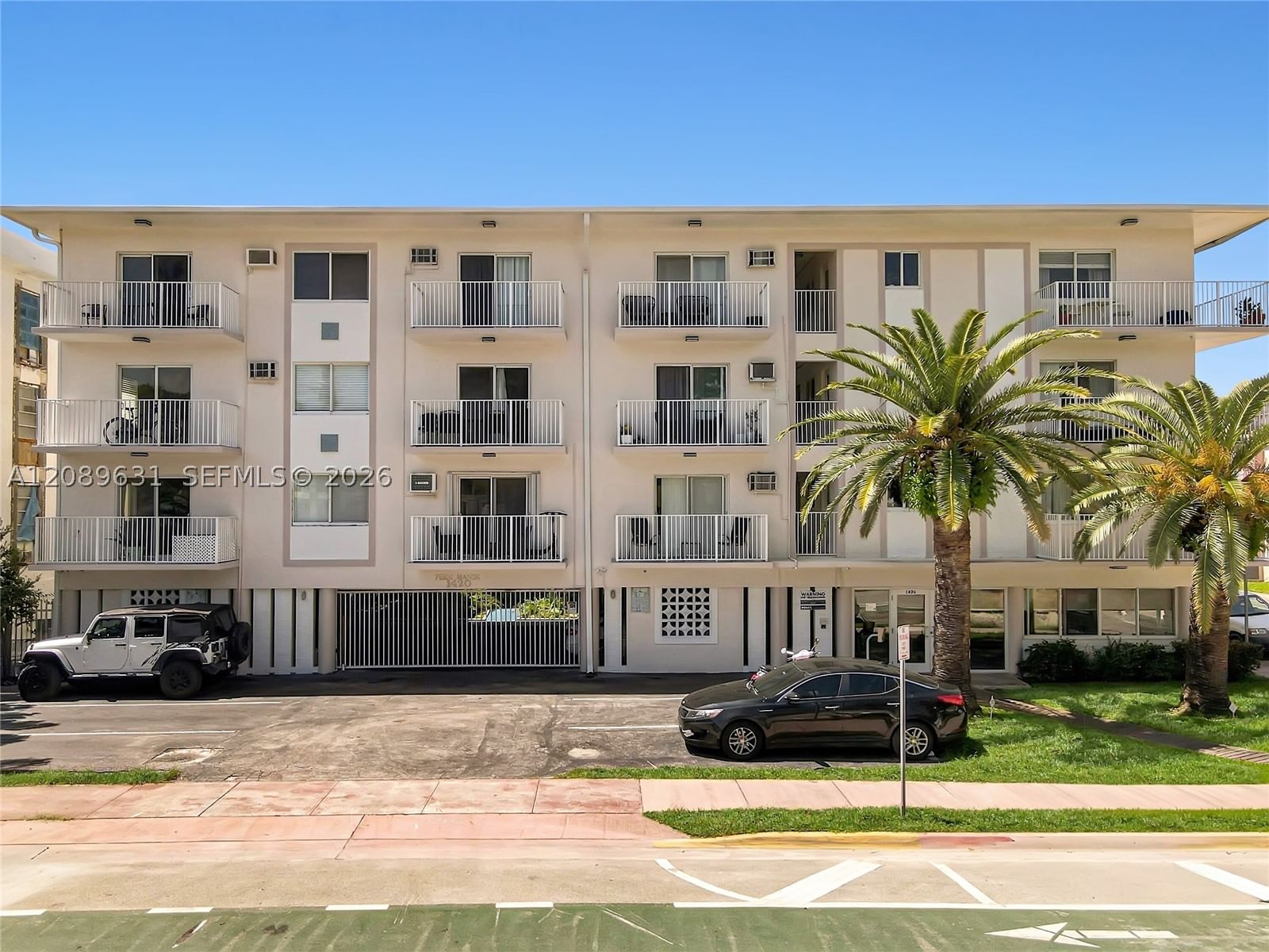 Real estate property located at 1420 Pennsylvania Ave #403, Miami-dade, Penn Manor Condo, Miami Beach, FL