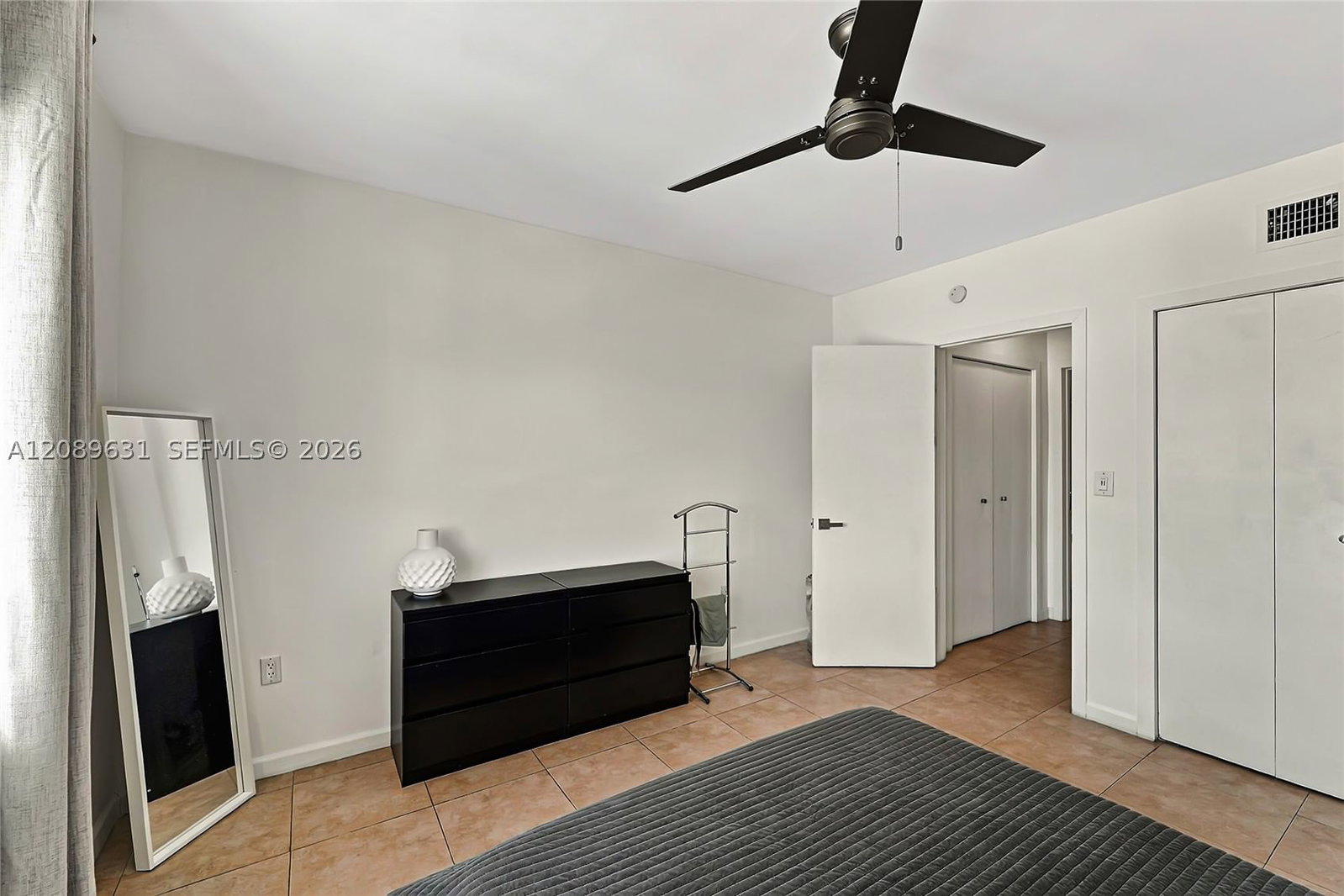 Real estate property located at 1420 Pennsylvania Ave #403, Miami-dade, Penn Manor Condo, Miami Beach, FL