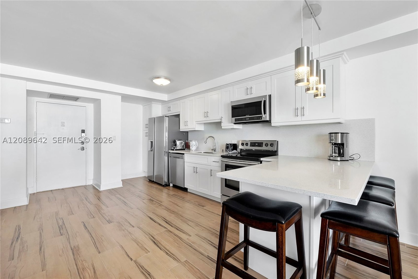 Real estate property located at 1800 Collins Ave #11B, Miami-dade, Tower 1800 Condo, Miami Beach, FL