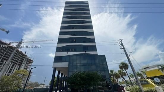 Real estate property located at 19790 Dixie Hwy #1209, Miami-dade, Aventura, FL
