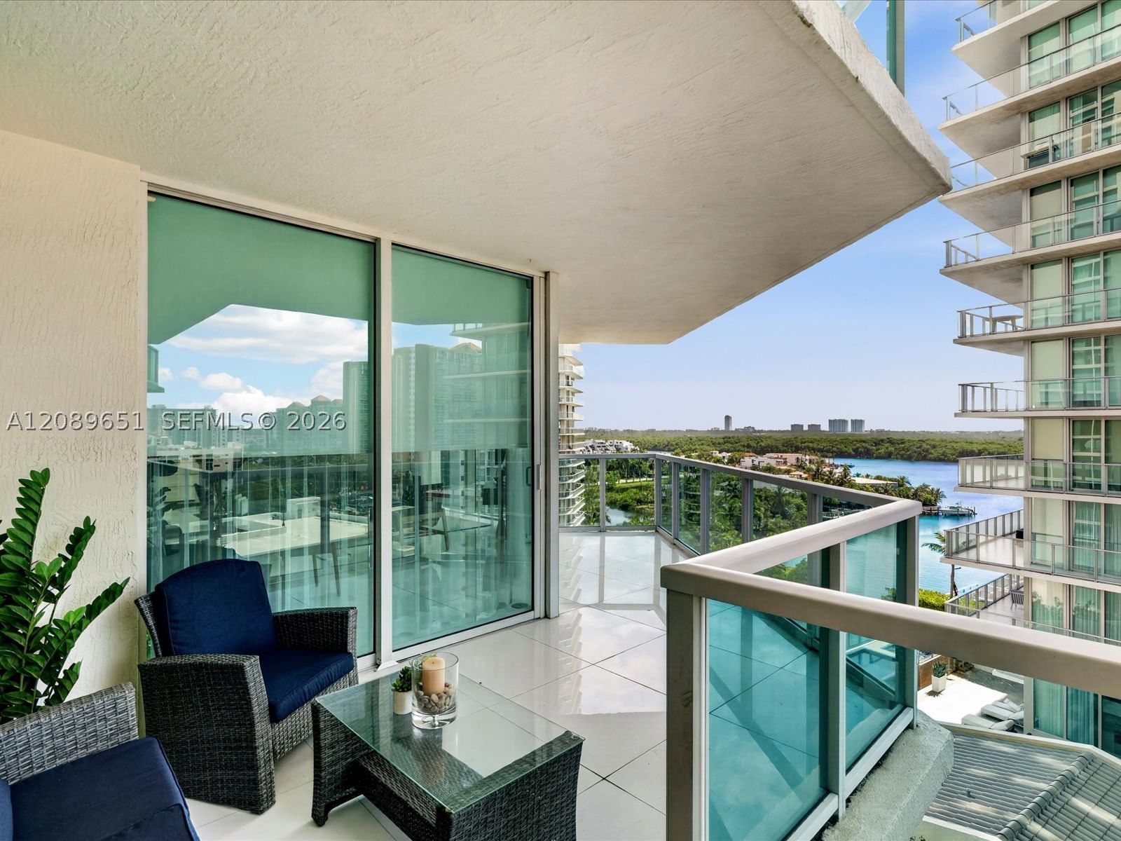Real estate property located at 250 Sunny Isles Blvd #3-1004, Miami-dade, St Tropez On The Bay Iii, Sunny Isles Beach, FL