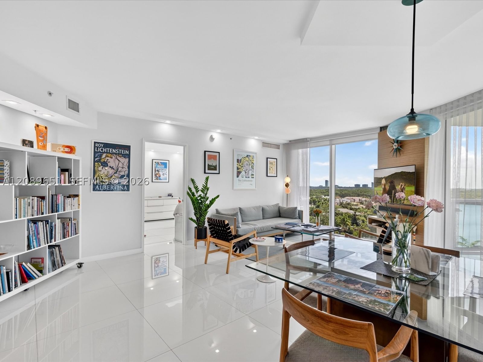 Real estate property located at 250 Sunny Isles Blvd #3-1004, Miami-dade, St Tropez On The Bay Iii, Sunny Isles Beach, FL