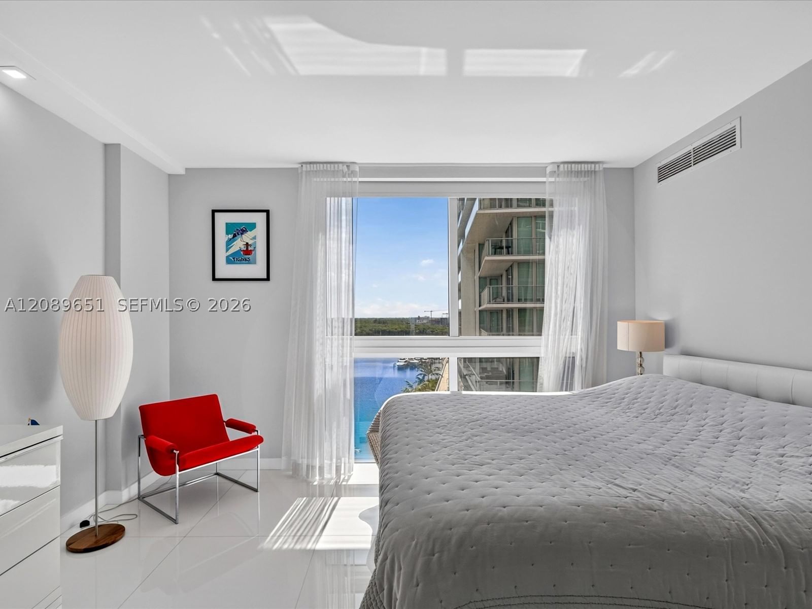 Real estate property located at 250 Sunny Isles Blvd #3-1004, Miami-dade, St Tropez On The Bay Iii, Sunny Isles Beach, FL