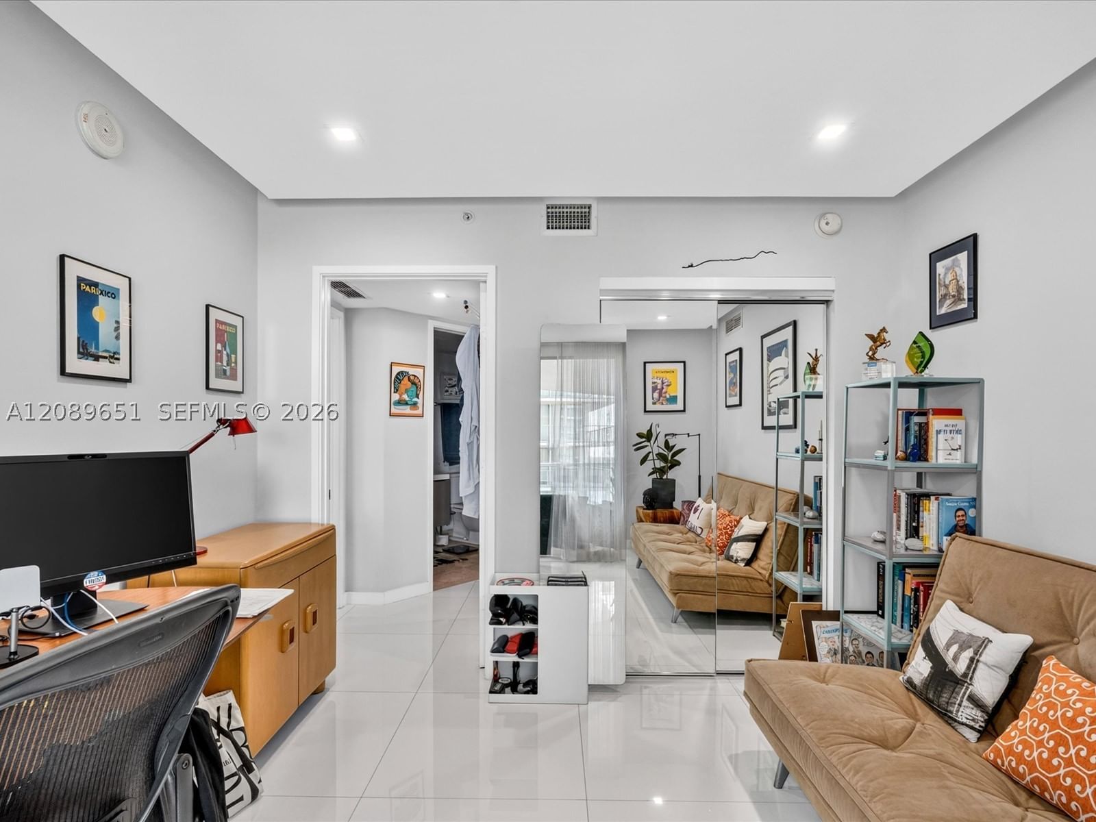 Real estate property located at 250 Sunny Isles Blvd #3-1004, Miami-dade, St Tropez On The Bay Iii, Sunny Isles Beach, FL
