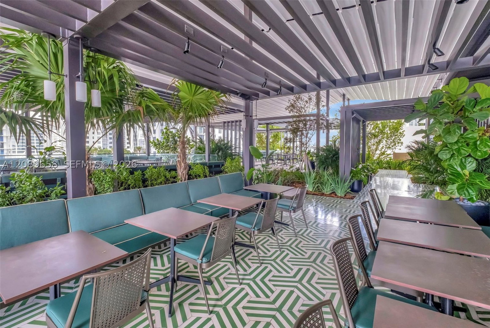 Real estate property located at 159 6th St #4015, Miami-dade, 159 Ne 6th Street Condo, Miami, FL
