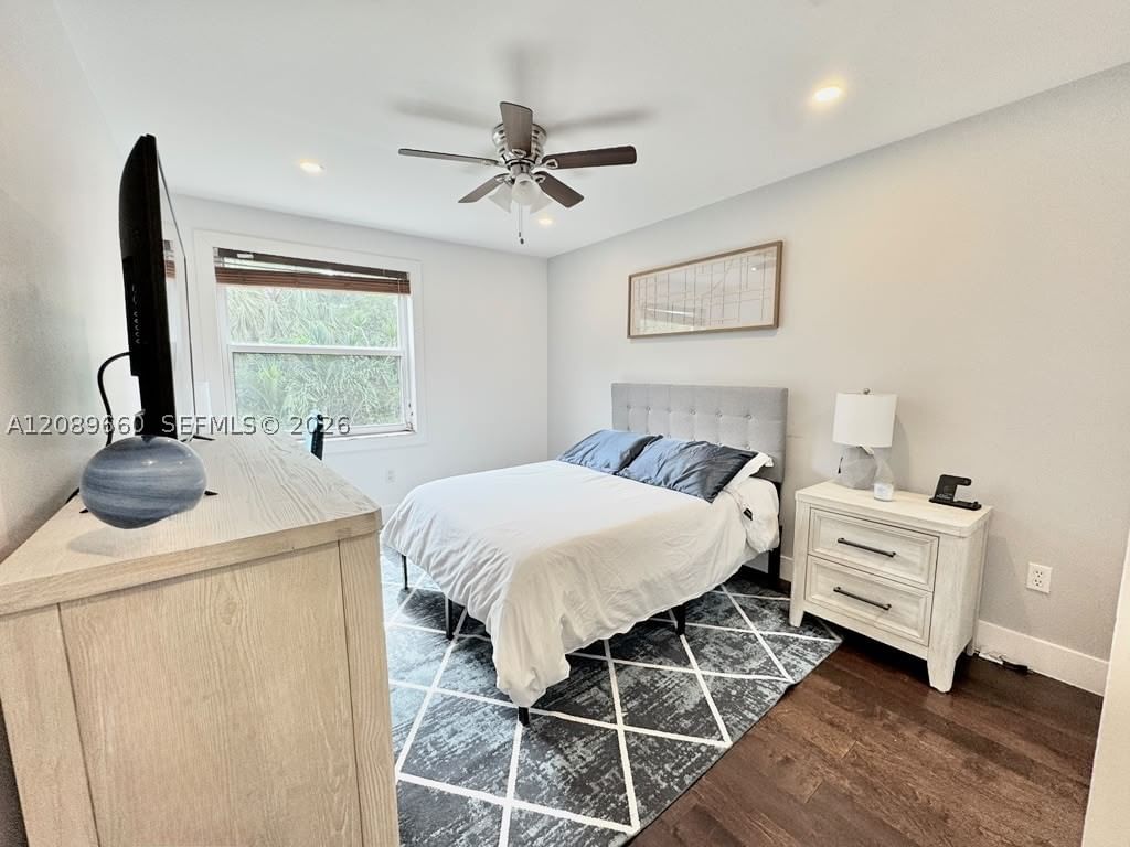 Real estate property located at 811 155th Ter, Broward, Towngate, Pembroke Pines, FL