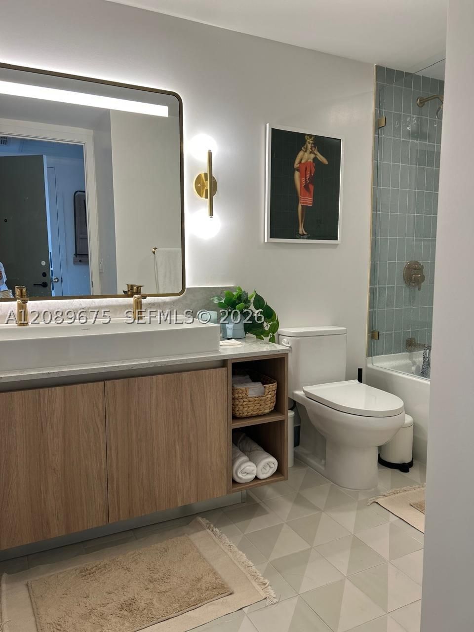 Real estate property located at 159 6th St #3206, Miami-dade, Gale Residences, Miami, FL