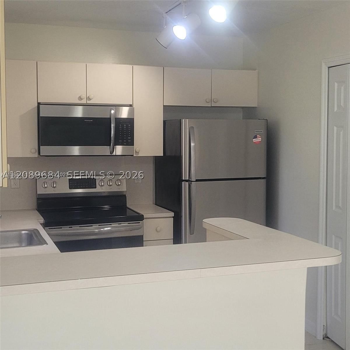 Real estate property located at 1260 31st Ct #106-34, Miami-dade, Venetia Gardens South Con, Homestead, FL