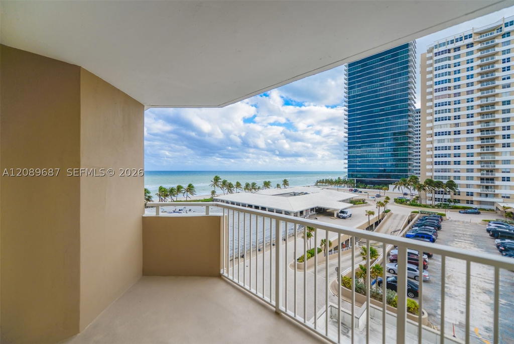 Real estate property located at 1950 Ocean Dr #5A, Broward, Hemispheres Condo, Hallandale Beach, FL