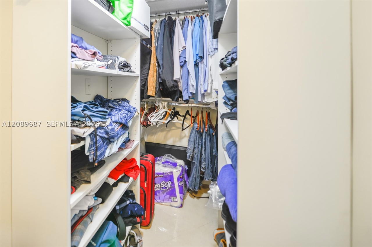 Real estate property located at 1950 Ocean Dr #5A, Broward, Hemispheres Condo, Hallandale Beach, FL