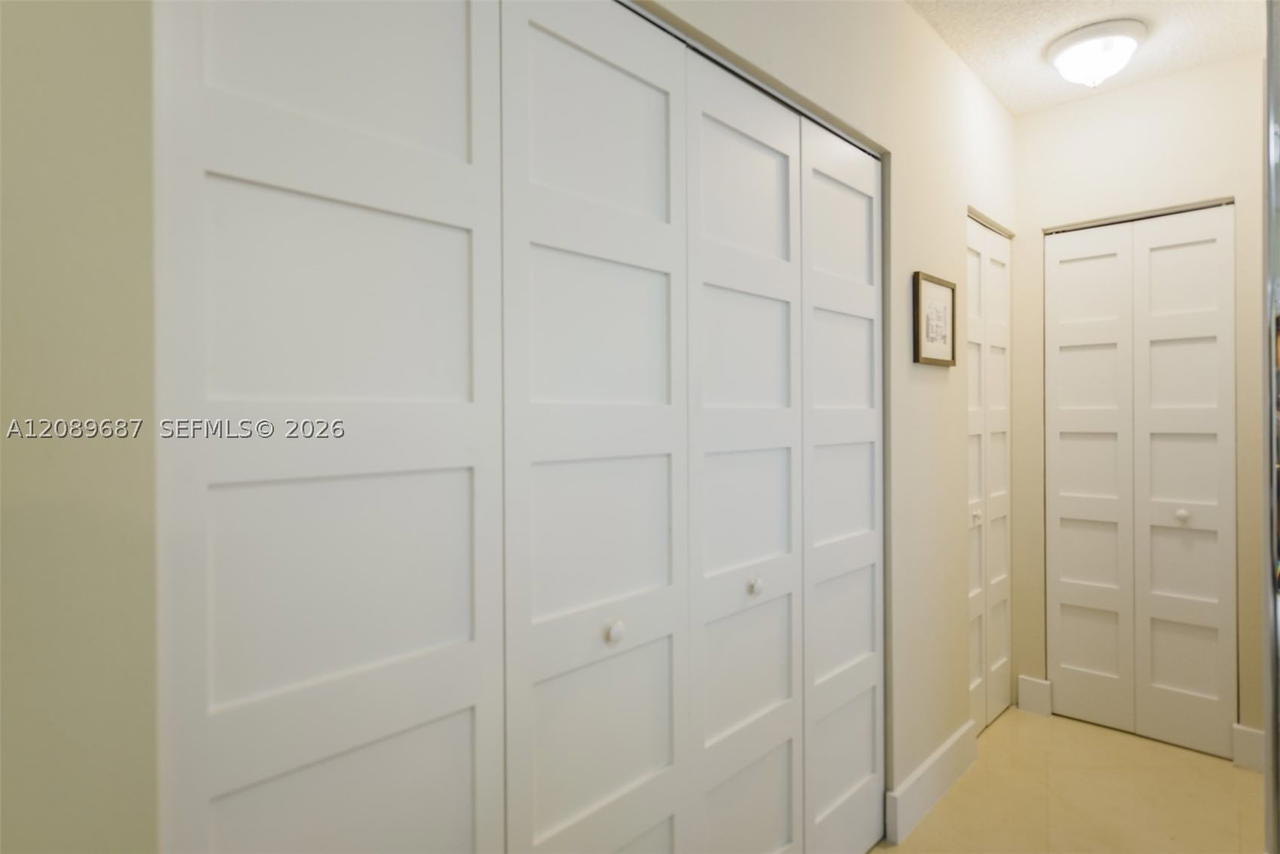 Real estate property located at 1950 Ocean Dr #5A, Broward, Hemispheres Condo, Hallandale Beach, FL