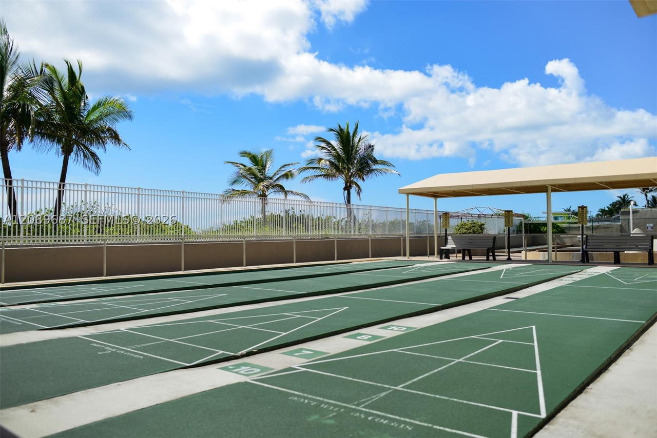 Real estate property located at 1950 Ocean Dr #5A, Broward, Hemispheres Condo, Hallandale Beach, FL