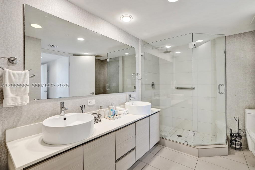 Real estate property located at 2600 Hallandale Beach Blvd T1002, Broward, Beachwalk Condominium, Hallandale Beach, FL