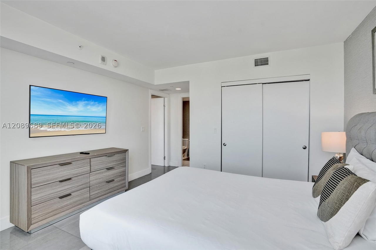 Real estate property located at 2600 Hallandale Beach Blvd T1002, Broward, Beachwalk Condominium, Hallandale Beach, FL