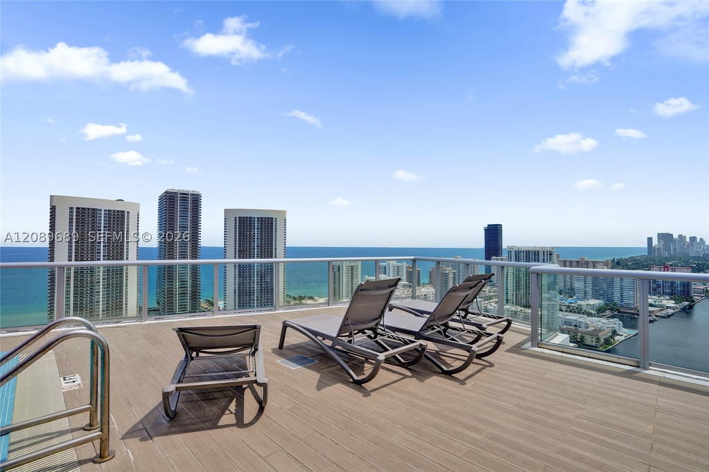 Real estate property located at 2600 Hallandale Beach Blvd T1002, Broward, Beachwalk Condominium, Hallandale Beach, FL