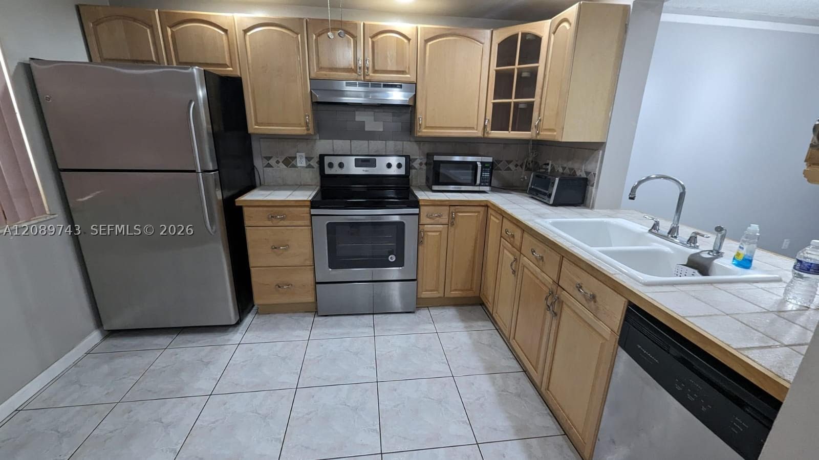 Real estate property located at 8592 Sunrise Blvd #105, Broward, Jacaranda Heights Condo, Plantation, FL