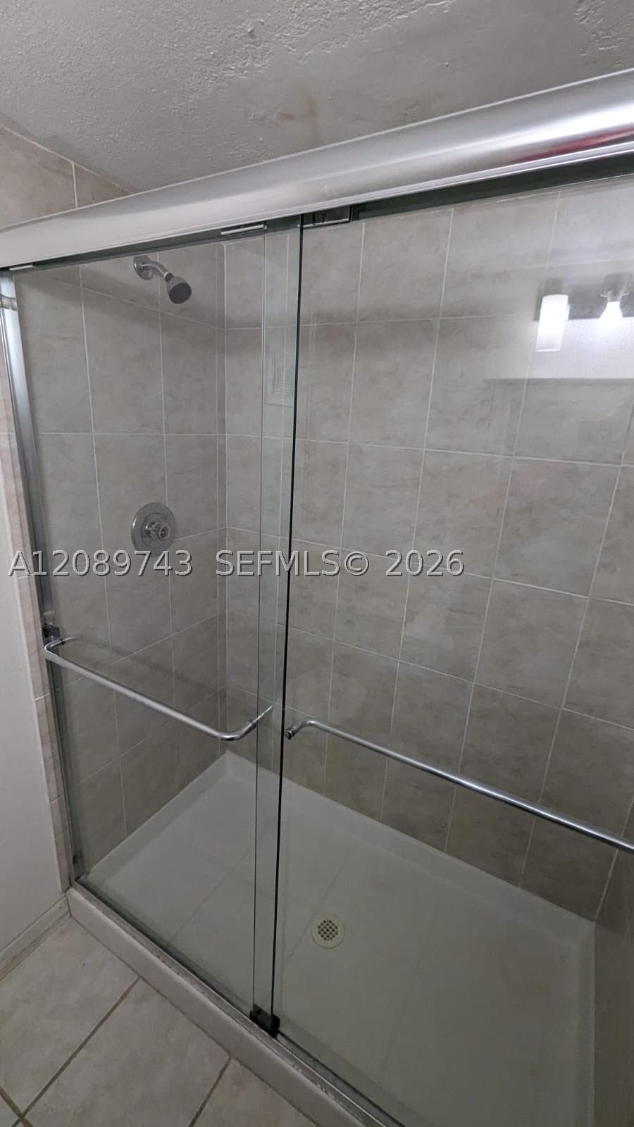 Real estate property located at 8592 Sunrise Blvd #105, Broward, Jacaranda Heights Condo, Plantation, FL