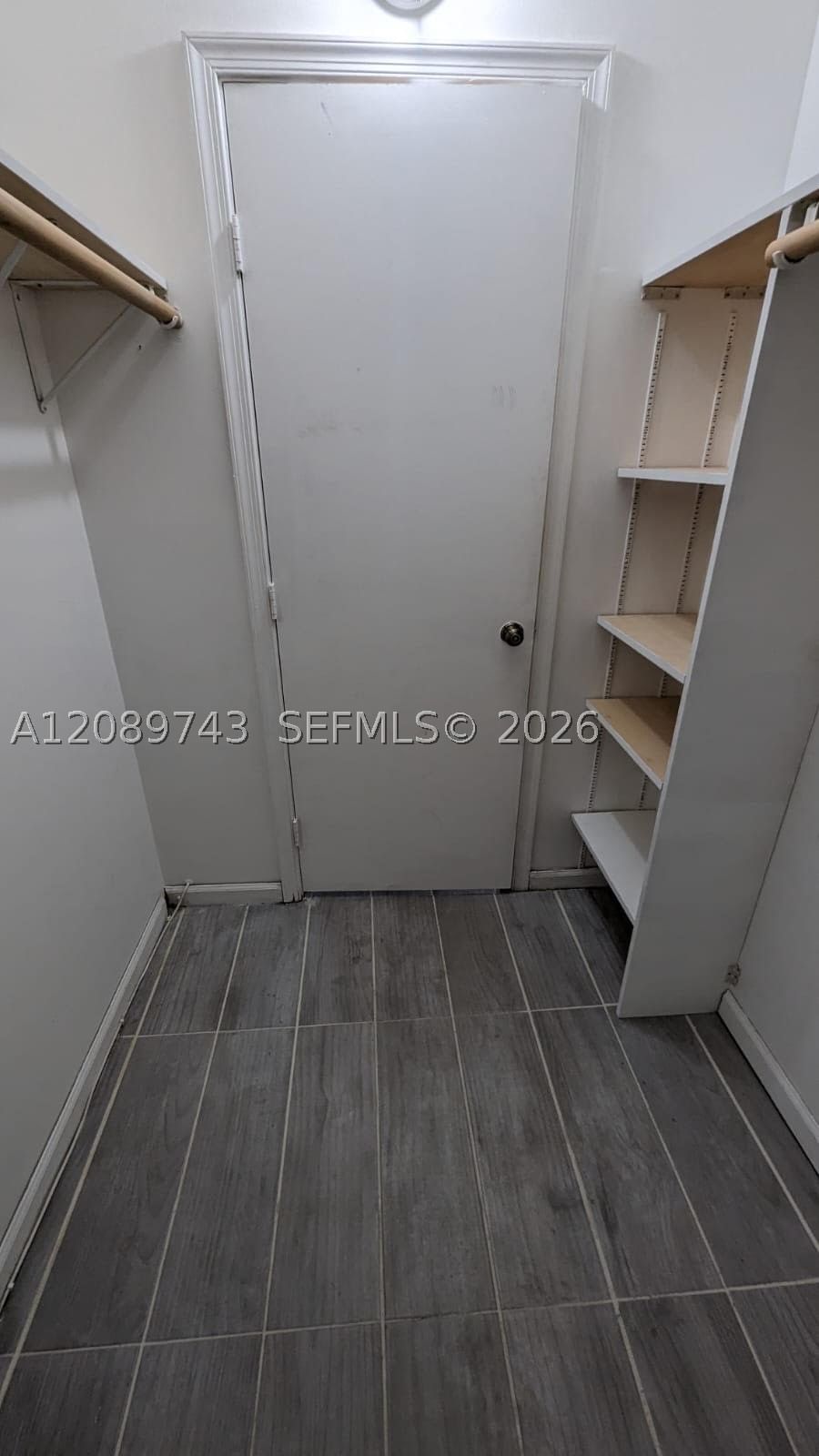 Real estate property located at 8592 Sunrise Blvd #105, Broward, Jacaranda Heights Condo, Plantation, FL