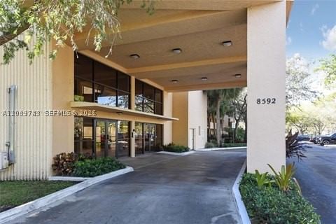 Real estate property located at 8592 Sunrise Blvd #105, Broward, Jacaranda Heights Condo, Plantation, FL