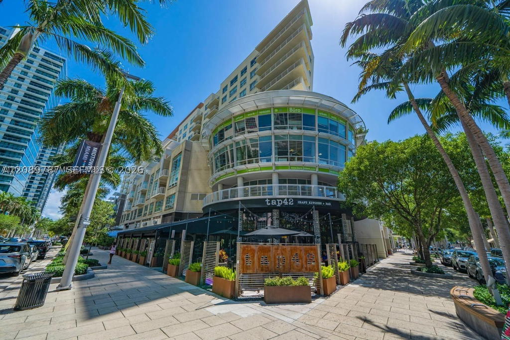 Real estate property located at 3250 1st Ave #303, Miami-dade, Midblock Miami Condo, Miami, FL