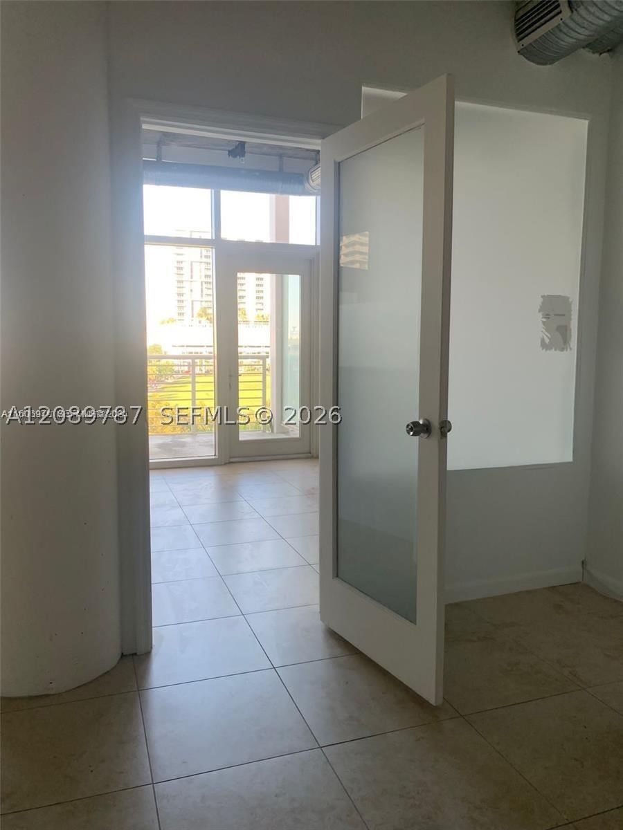 Real estate property located at 3250 1st Ave #303, Miami-dade, Midblock Miami Condo, Miami, FL