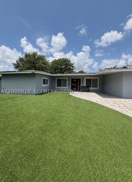 Real estate property located at 18700 21st Ave, Miami-dade, Sky Lake, North Miami Beach, FL
