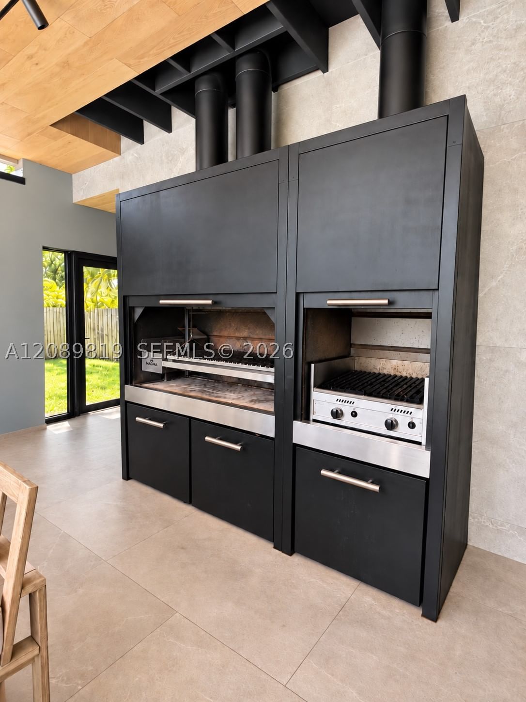 Real estate property located at 18700 21st Ave, Miami-dade, Sky Lake, North Miami Beach, FL